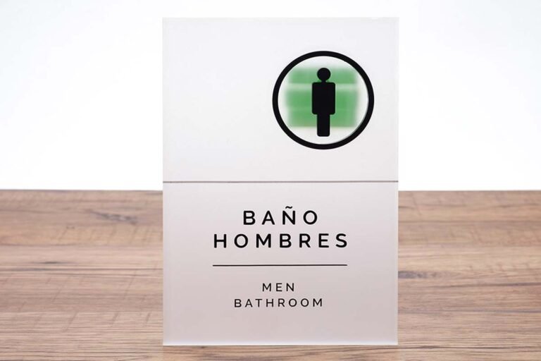 Letrero de acrilico esmerilado baño hombres